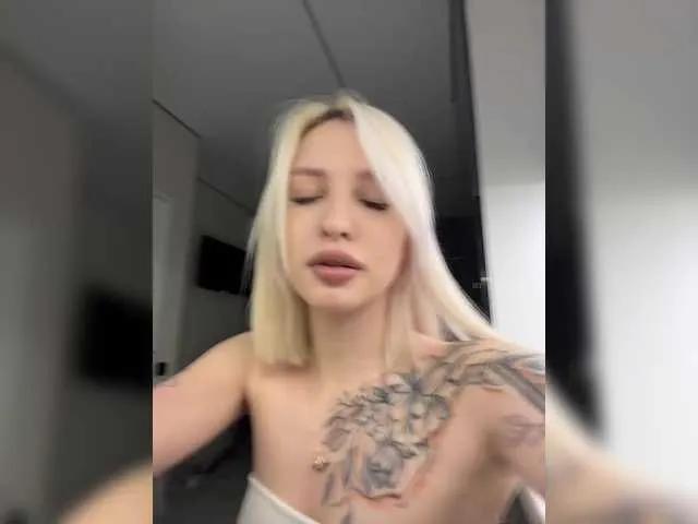 KettyPretty25 on BongaCams