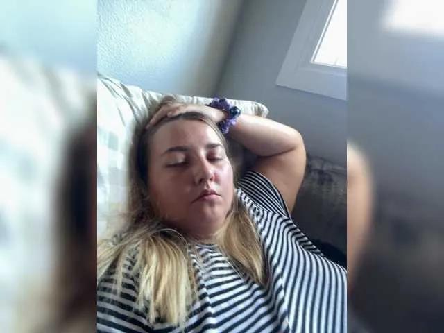 Kittyslave18 on BongaCams 