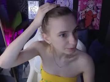 _ash_leyy_ — GOAL: lift top and tease cute belly [111 tokens remaining] cold Autumn, warm feelings  #18 #new #skinny #flexible #wifematerial