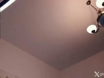Freechat _golden_moon_ on Chaturbate