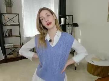 _innocent_beauty_ — Hello hello! Just a Cali girl chasing waves, fun and dreams. Goal: welcome kiss #shy #new #18 #blonde #teen [1 tokens remaining]