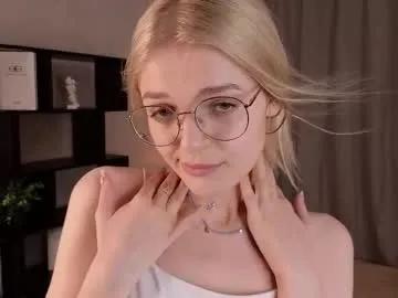 _luckybet_ — Goal: cute smile <3 Hello everyone and welcome! It's my 1 day on B #new #shy #teen #blonde #18 [15 tokens remaining]