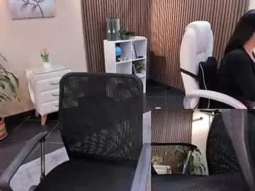 Freechat _redfoxxx_ on Chaturbate