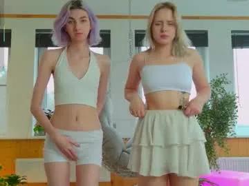 a_avine — pinch nippless each other Hello.  My name is Molly. Welcome to our stream!!! #blonde #couple #teen #shy #bigboobs [0 tokens remaining]