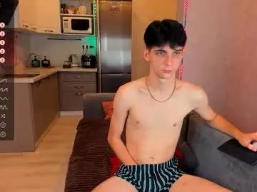 aaron_bang on Chaturbate 