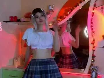 abbycartman —       THERE'S A VERY HOT SHOW GOING ON RIGHT NOW  #18 #new #blonde  #teen #cute