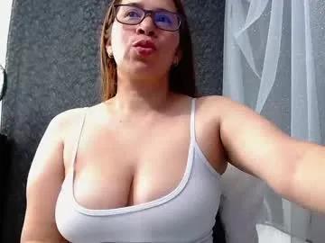 abril_bianchi — To all mi lovely gentellmen, all my love #mature #milf #hairy #bigass #feet #OhMiBod
