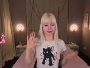 adelesilver — GOAL: suck&lick finger  [9 tokens remaining]  #18 #petite #young #smalltits #blonde