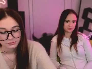 agata_li — GOAL: give us flowers [501 tokens remaining] Welcome to my room! #sexy #18 #talk #fun #shy