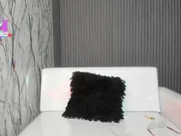 agatha_foxy1 — GOAL: Show panties [70 tokens remaining] Welcome to my room! #strapon #party #curly #sexy #smoking
