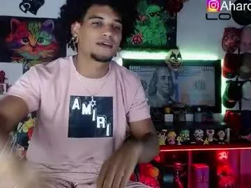 aharon_sexo1 —  CUM SHOW round 2  #anal  #muscle #party #smoke #bi #c2c #lovense #cum #latino #daddy #bbc [1977 tokens remaining]