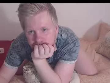 aktavian_w on Chaturbate 