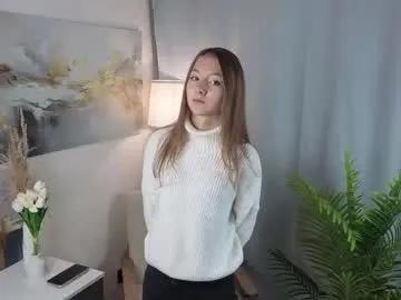 alaynaschoville — Goal: Air kisses! Hello I'm Lola, it's my 2nd day here #new #18 #shy #teen #petite [25 tokens remaining]