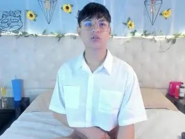 ale_aurarashi — #asian #young #18 #anal