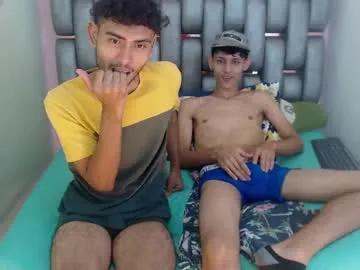 Freechat alenders on Chaturbate