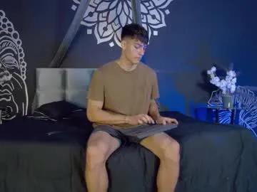 alessiovitale — Welcome to my room! - Goal: My first Goal [269 tokens left] null