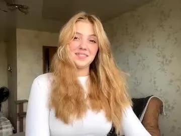 alfrediamalcom — My name is Maria! Goal: Show outfit : I #new & #young model #18 #blonde #shy ^^ [24 tokens remaining]