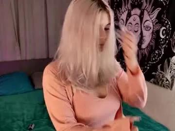 aliceee_gray — GOAL: For a good start of show [7 tokens remaining] Hello, this is my first day here :3 #new #shy #bigass #young #tease