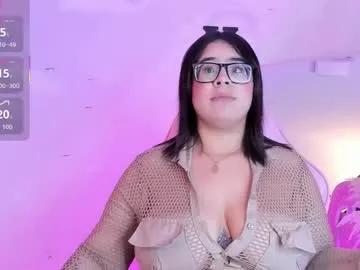 allysgrey — BOUNCES BOOBS  I'M NEW HERE #NEW #COLOMBIAN #LATINA #18 #BIGBOOBS [20 tokens left]