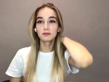 ameliaduraku — Goal: Blow kisses to everyone <: My name is Catherine #new , new experience to me, hope it turns out well :3  #skinny #young #18 #shy [10 tokens remaining]