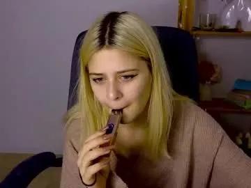 apheliastar — Apheliastar's room #new #18 #nonude #blonde  #teen