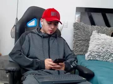 apolo_lopez — GOAL: Cum Show [1111 tokens remaining] Welcome to my room! #18 #new #latino #bigcock #cum