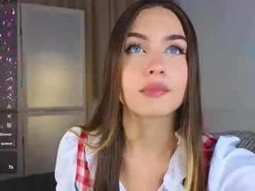 appleeepie — Hello, i'm Vicki! My Private is OPEN #18 #shy #lovense #bigass #new  GOAL:take off top [80 tokens remaining]