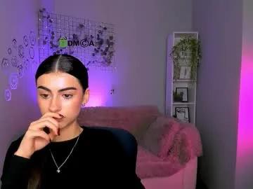 ariana_ross7 — GOAL: cute dance [863 tokens remaining] Welcome to my room! #pvt #feetfetish #brunette #nonude #cute #young
