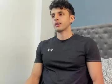 ariasaadeh — Flex In underwear [141 tokens remaining]