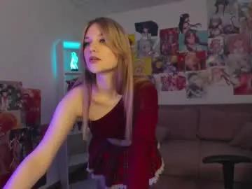 ariawell — Sexy dancing? Yes, yes, here! #bigass #dance #nonude #bigboobs #shy