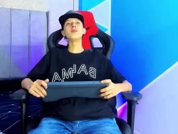 arthurcox_ — GOAL:  Big Cum Show [922 tokens remaining] Welcome to my room! #new #bigcock #latino #cum #young