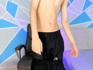 arthurcox_ — GOAL:  Big Cum Show [999 tokens remaining] Welcome to my room! #new #bigcock #latino #cum #young