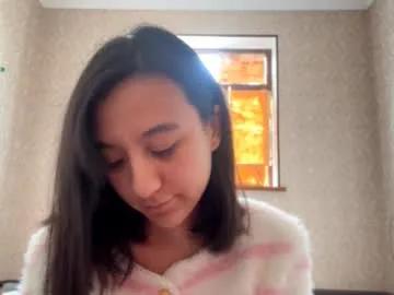 ashleebaxa — Goal: Look into the camera <3 Hello my name Is Astrid^^ I'm#newand it's my first day#shy#teen#18#blonde [20 tokens remaining]