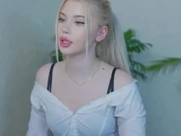 ashleyniko — Hello! Im Ashley, welcome! Goal:wink for you #new #shy #blonde #feet [20 tokens remaining]