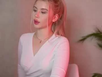 ashleyniko — Hello! Im Ashley, welcome! Goal:make me smile #new #shy #blonde #feet [0 tokens remaining]