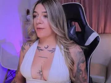 Freechat ashleyvalirya on Chaturbate
