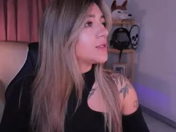 Freechat ashleyvalirya on Chaturbate