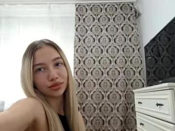 asuncionedgeman — Hello, i am Diana! Goal:  show outfit  #new #teen #18 #student #blonde [0 tokens remaining]