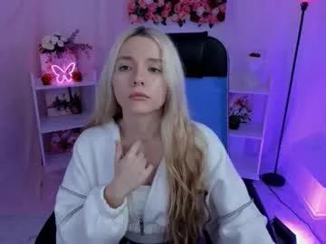 Freechat aurorawrenfield on Chaturbate