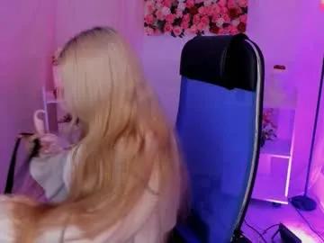 Freechat aurorawrenfield on Chaturbate