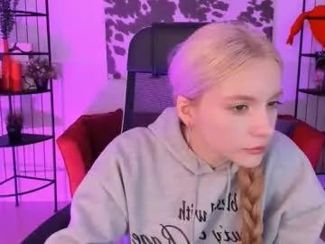 Freechat aurorawrenfield on Chaturbate
