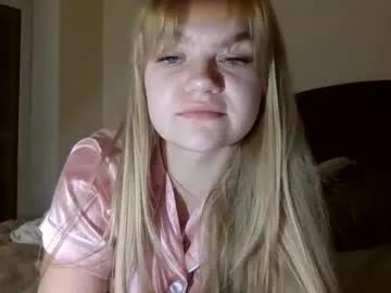 auroraxroses — Goal: I will tease you #cute #new #c2c #feet #tease - Next Goal: Dance for you