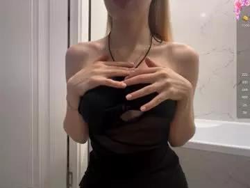 Freechat avroramy on Chaturbate