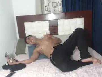 aziel_pantoja — #COUPLE #MUSCLE #UNCUT #BIGCOCK