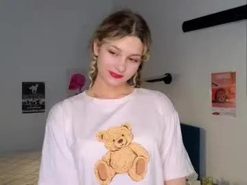 baby_ruth — Help me to reach 100 thumps up ^^ Goal: Bite my lips close up #shy #cute #young #18 [24 tokens remaining]