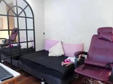 Freechat bella_riviera on Chaturbate