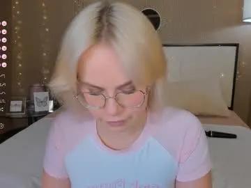 Freechat bellatip on Chaturbate