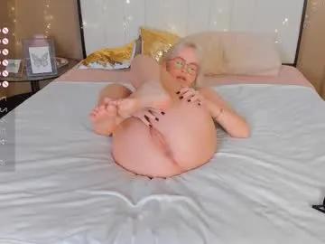Freechat bellatip on Chaturbate
