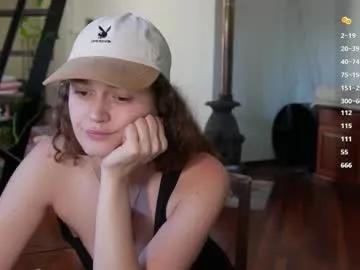 Freechat bellebabyboo on Chaturbate