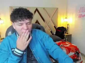 benjamintwink1 — GOAL: Hard cock [50 tokens remaining] Welcome to my room! #feet #twink #smallcock #skinny #18
